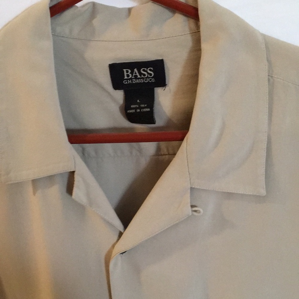 Men’s Silk Bass button up short sleeve